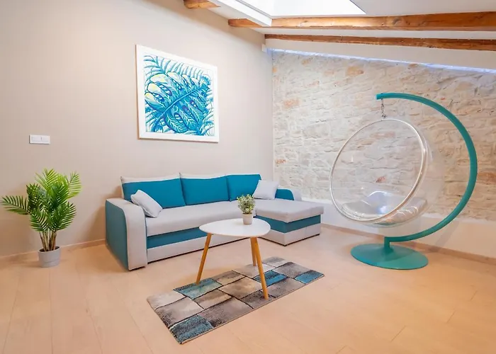 Fran Center شقة بولا