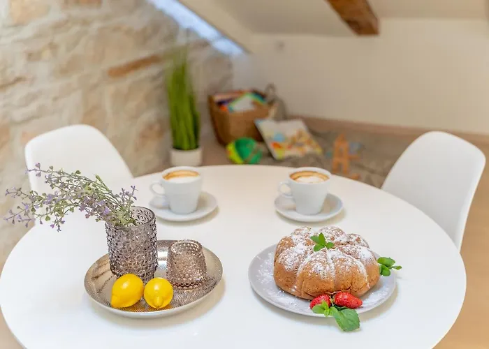 Апартаменти Fran Center *