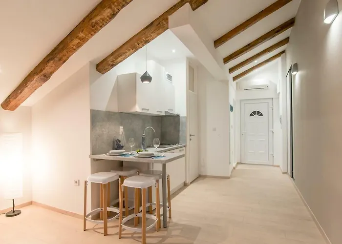 Fran Center * Пула